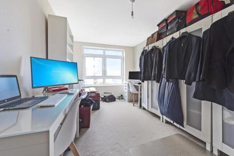 2 bedroom apartment to rent, Mantle Road, London, SE4