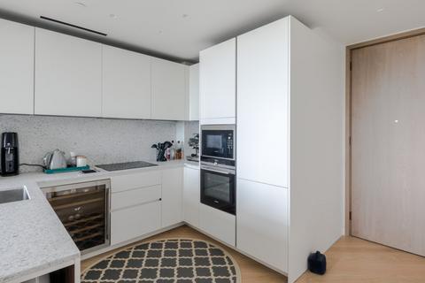 2 bedroom flat for sale, Wood Crescent, London