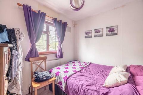 55 Bathurst Walk, Iver, SL0 9EE