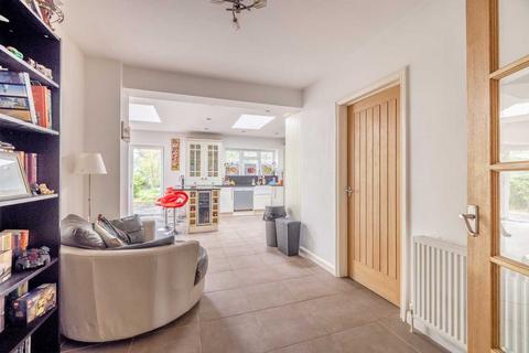 55 Bathurst Walk, Iver, SL0 9EE