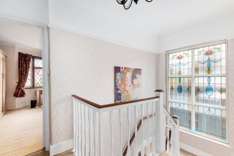 66 Rosemont Road, London, W3 9LY