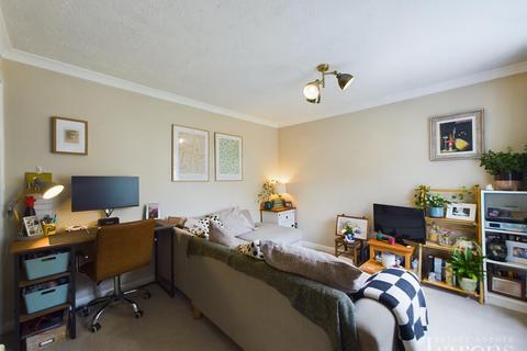 29 Constantine Way, Hatch Warren, Basingstoke, RG22 4UR