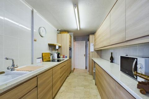 2 bedroom semi-detached bungalow for sale, Allistonway, Corringham, SS17