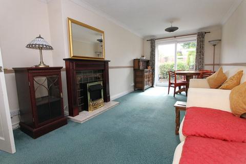 3 bedroom terraced house for sale, Salisbury Drive, Kidderminster, DY11
