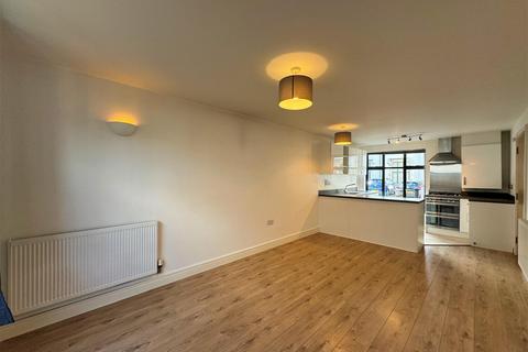 1 bedroom flat for sale, A one bedroom city flat with parking