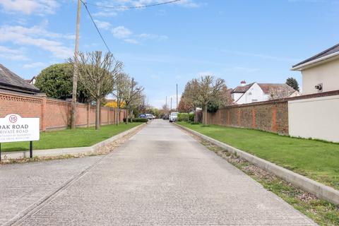 2 bedroom detached bungalow for sale, Oak Road, Rochford SS4