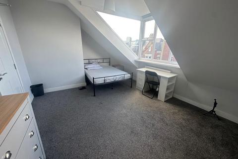 1 bedroom in a house share to rent, Westoe Road Room 3, South Shields