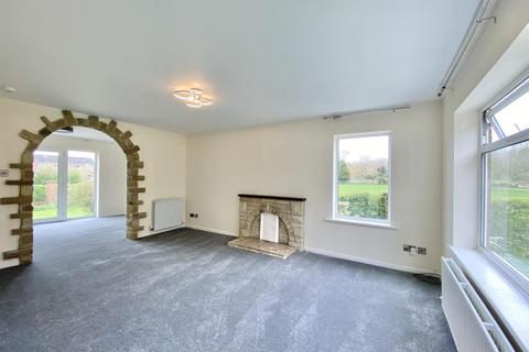 4 bedroom detached house to rent, Burrill Road, Bedale