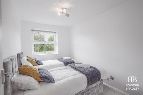 19 Maple Close, Ilford, IG6 3JB