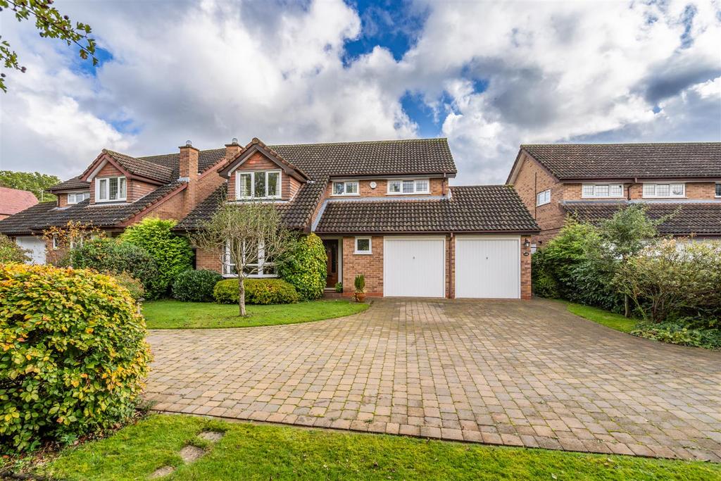 158 Brown Lane-2 lo.jpg