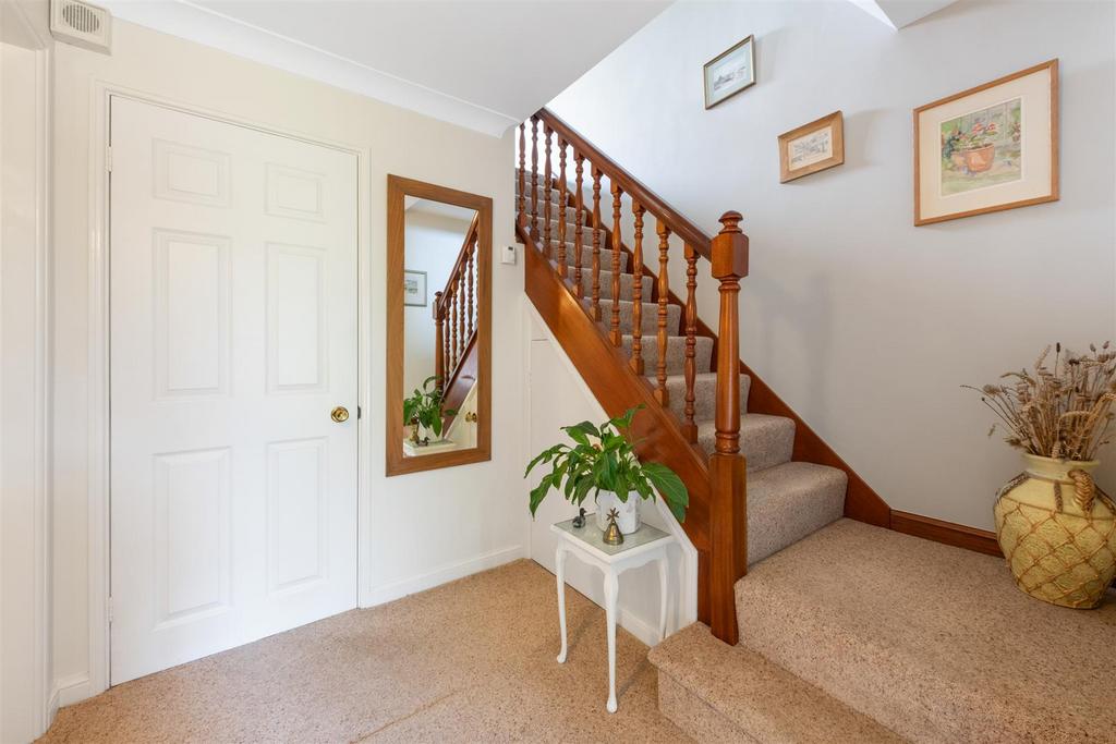 158 Browns Lane, Knowle, B93 9 BD 4.jpg