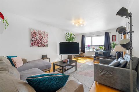 2 bedroom flat for sale, Sycamore House, Lennard Road, London