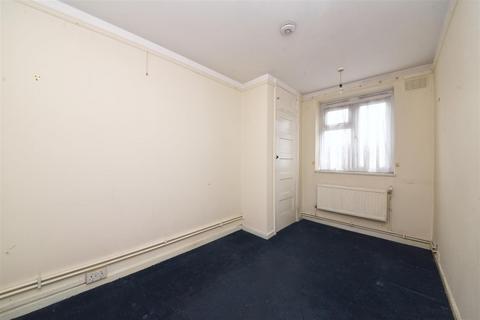 2 bedroom flat for sale, Mowbray House, East Finchley, N2