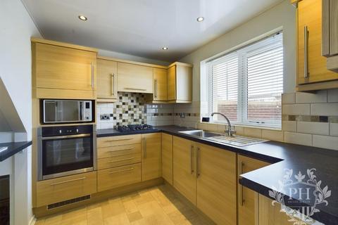 3 bedroom end of terrace house for sale, Ainsford Way, Ormesby, Middlesbrough