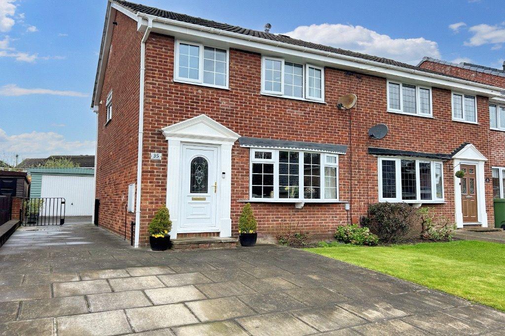Whitley Spring Crescent, Ossett, West Yorkshire 3 bed semidetached