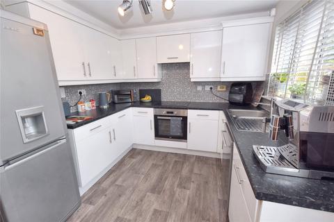 3 bedroom townhouse for sale, Hill End Crescent, Upper Armley, Leeds