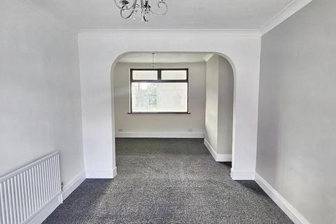 6 Howden Avenue, Skellow, Doncaster, DN6 8LJ