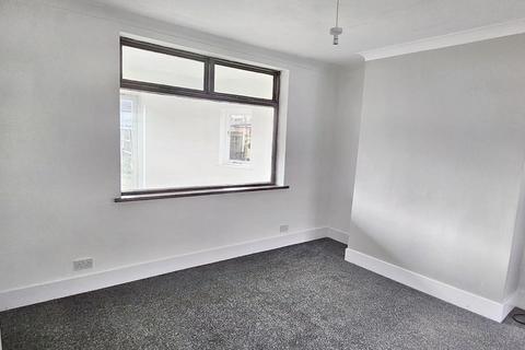 6 Howden Avenue, Skellow, Doncaster, DN6 8LJ