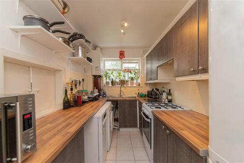 2 bedroom flat for sale, Claire Court, Woodside Park