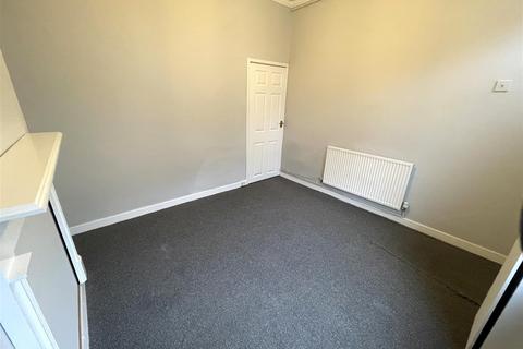 2 bedroom house to rent, Lewis Street, Stoke-On-Trent ST4