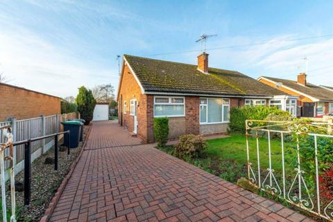 2 bedroom bungalow to rent, Mackinley Avenue, Stapleford, NG9 8HU