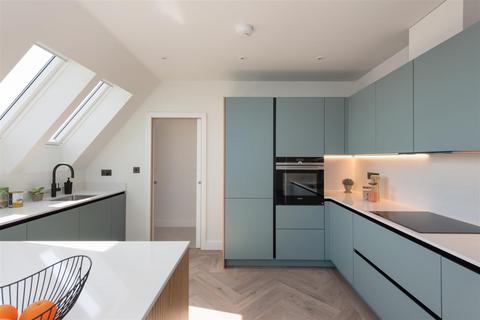60 Marine Parade, Whitstable, CT5 2BD