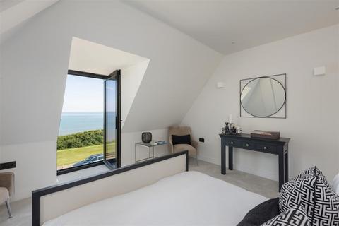 60 Marine Parade, Whitstable, CT5 2BD