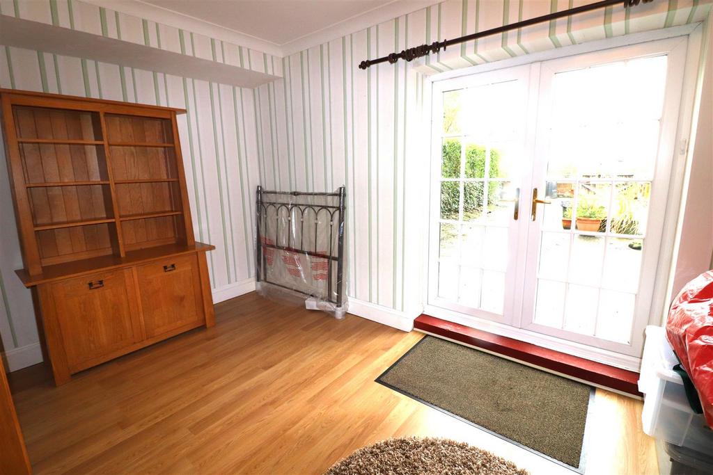Additional reception room