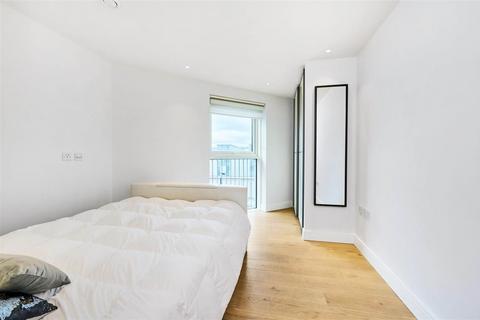2 bedroom flat to rent, Dockside House, Chelsea Creek SW6