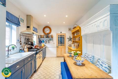 27 Balmoral Road, Doncaster, DN2 5BZ
