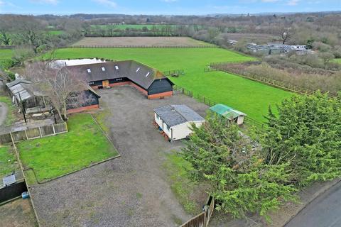 7 bedroom barn conversion for sale, Ashwells Road, Pilgrims Hatch, Brentwood