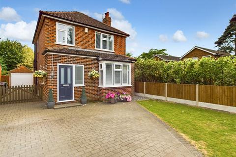 3 bedroom detached house for sale, Newark Road, North Hykeham, Lincoln