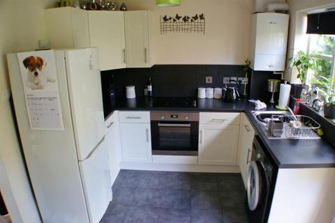 2 bedroom semi-detached house to rent, Greenholme Close, Lincoln