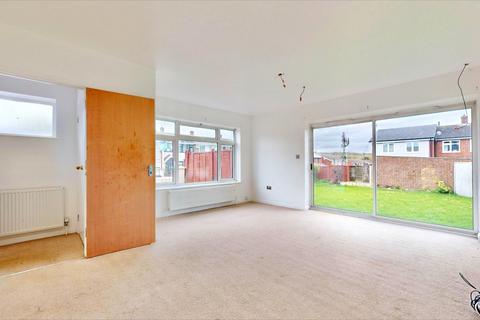 2 Cornell Way, Romford, RM5 2HA