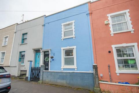 3 bedroom terraced house for sale, Magdalene Place, St Werburghs, Bristol BS2 9RJ