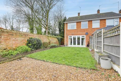 3 bedroom end of terrace house for sale, Redhill Road, Arnold NG5