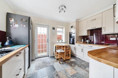 39 Bramley Road, East Peckham, Tonbridge, TN12 5BP