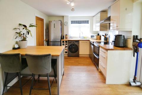 2 bedroom end of terrace house for sale, Long Eaton Drive, Hengrove, Bristol
