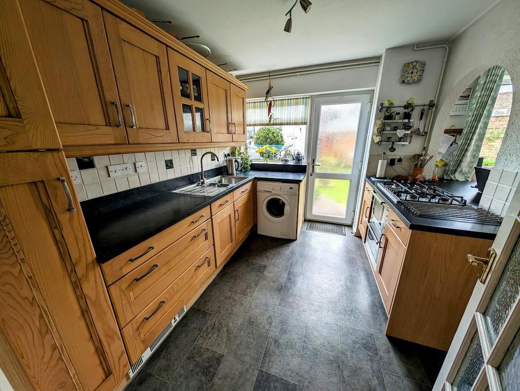 PXL 20240408 094307717~2kitchen close up a.jpg