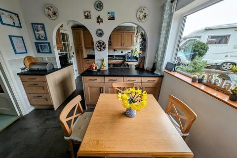 51 Finch Road, Chipping Sodbury, Bristol, BS37 6JE