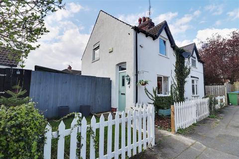 2 bedroom semi-detached house for sale, Anlaby Avenue, Anlaby Common, Hull