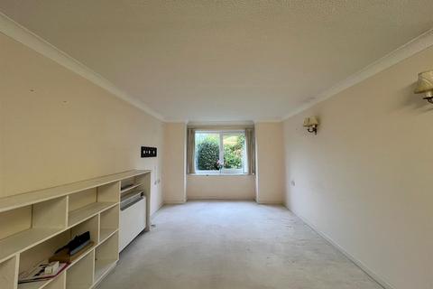 1 bedroom retirement property for sale, St. Johns Road, Eastbourne