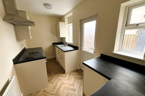 2 bedroom terraced house for sale, Wordsworth Road, Leicester