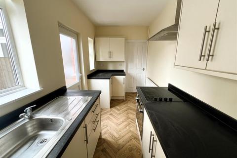 2 bedroom terraced house for sale, Wordsworth Road, Off Welford Road, Leicester