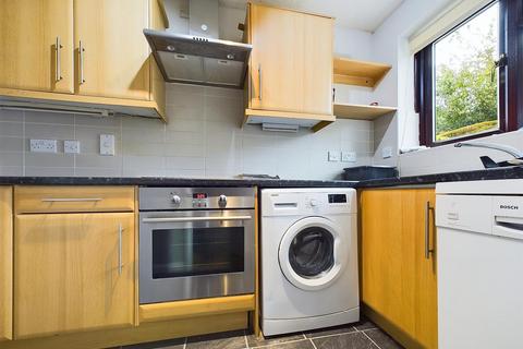 2 bedroom terraced house for sale, Columbia Avenue, Ruislip HA4