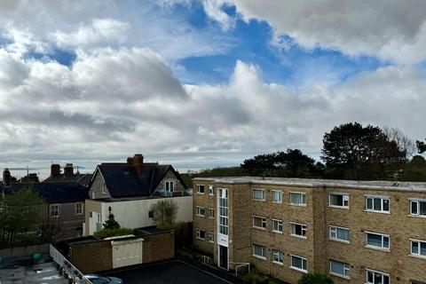 3 bedroom flat for sale, Beach Road, Penarth