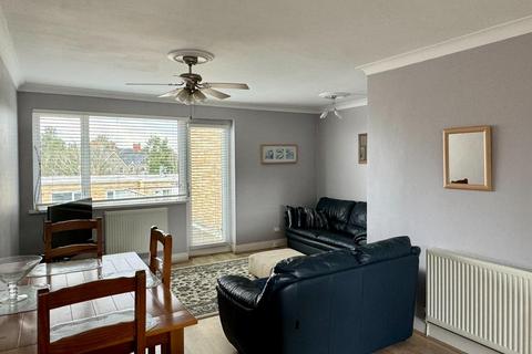 3 bedroom flat for sale, Beach Road, Penarth