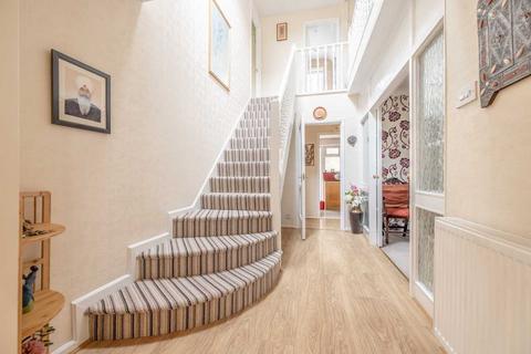 159 Farnham Lane, Slough, SL2 2EW