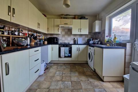 1 bedroom in a house share to rent, Skipton Close, Stevenage