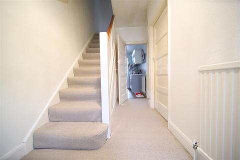 3 bedroom terraced house for sale, Chaucer Close, London